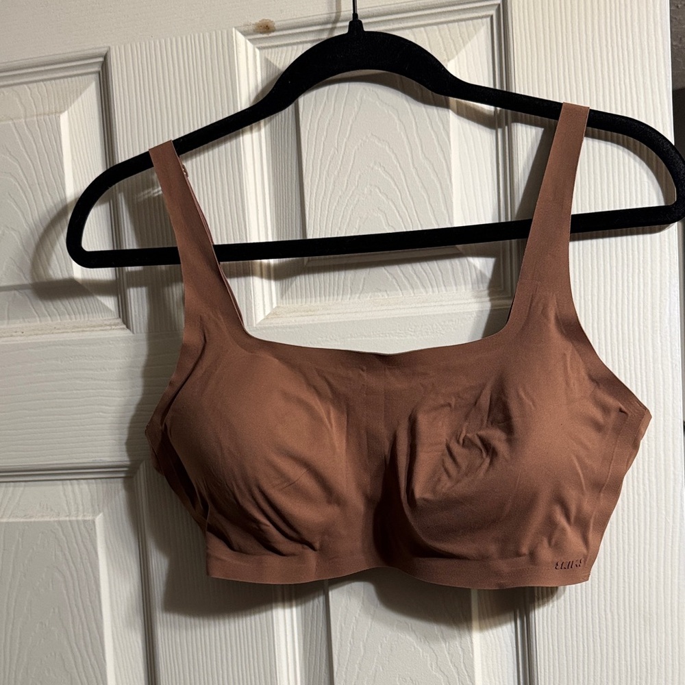SKIMS Naked Scoop Bralette